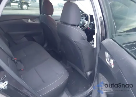 2019 Kia Forte Lxs z USA, uszkodzony, nr VIN 3KPF24AD5KE122201